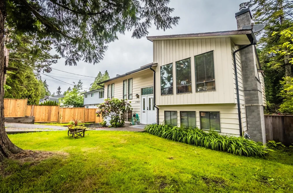 19881 48 AVENUE, Langley BC V3A 3L2, Langley BC — Residential for Sale - Photo 2
