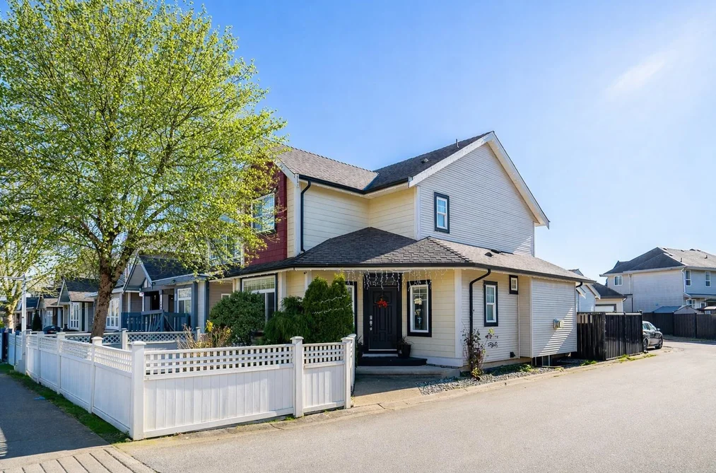 House for sale at 19914 73a Avenue Langley British Columbia - MLS: R3129904
