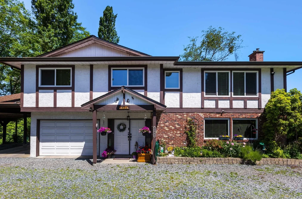 House for sale at 19949 51 Avenue Langley British Columbia - MLS: R3131229
