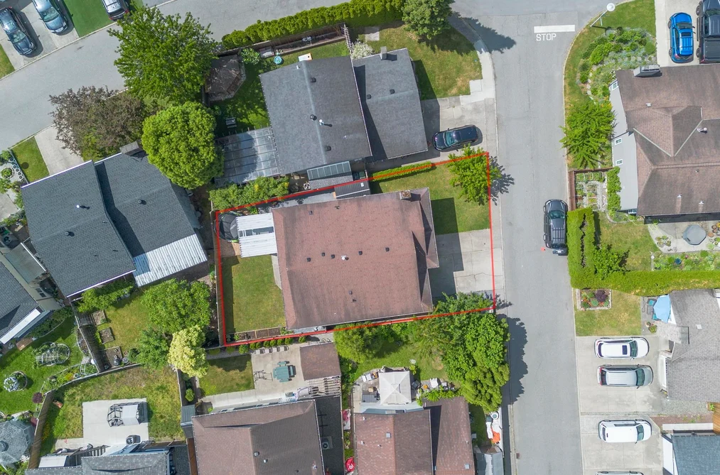 1995 ELIZABETH DRIVE, Coquitlam BC V3E 1X5, Coquitlam BC — Residential for Sale - Photo 2