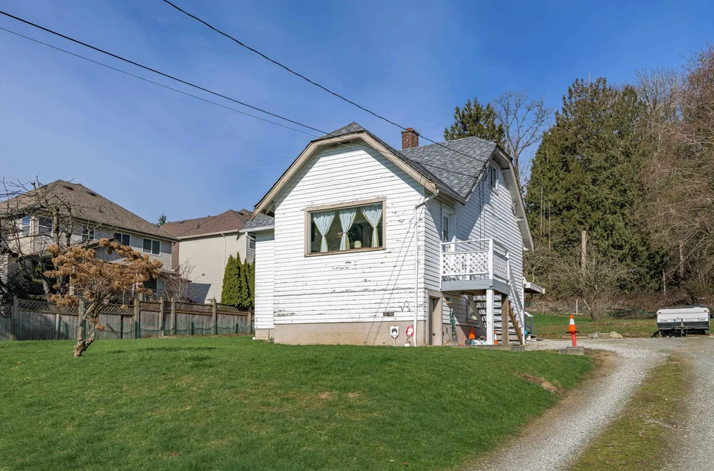 19957 68 AVENUE, Langley BC V2Y 2W5, Langley BC — Residential for Sale - Photo 2