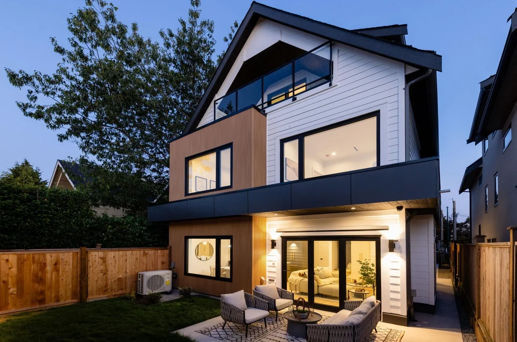 Half Duplex for sale at #2 1079 E 14th Avenue Vancouver British Columbia - MLS: R3078973