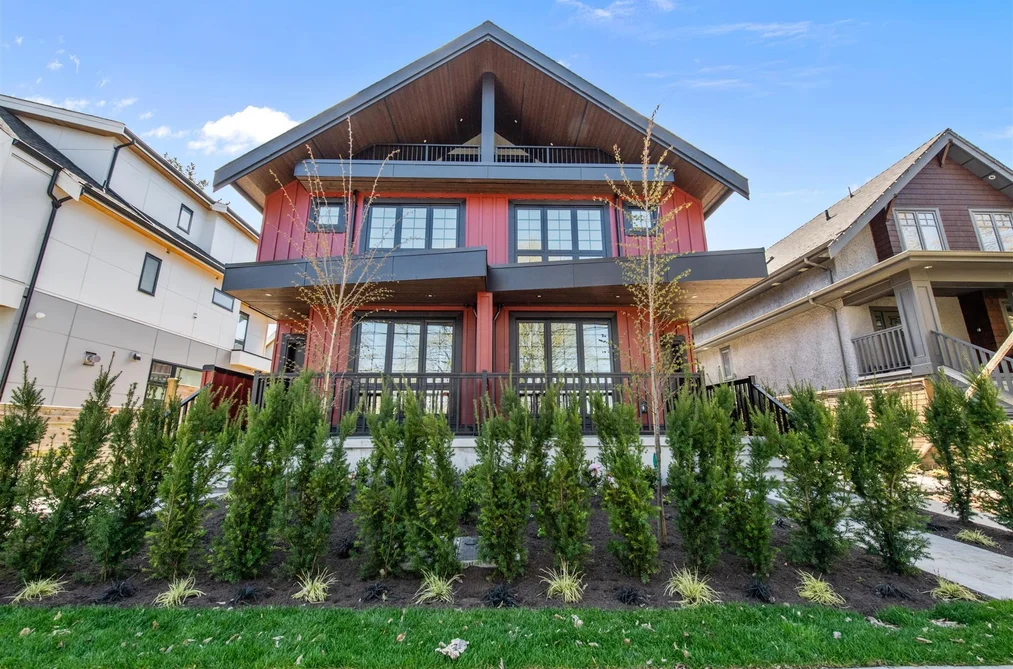 Half Duplex for sale at #2 1166 E 26th Avenue Vancouver British Columbia - MLS: R3110935