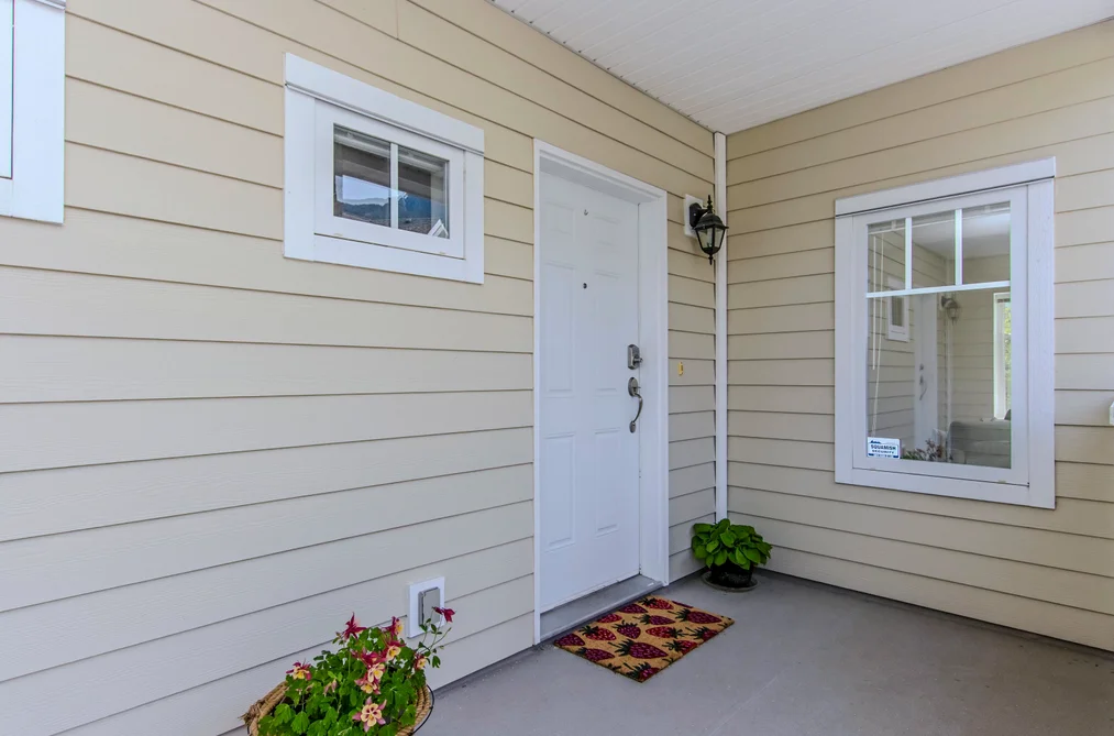 2 1200 EDGEWATER DRIVE, Squamish BC V8B 0E7, Squamish BC — Residential for Sale - Photo 3