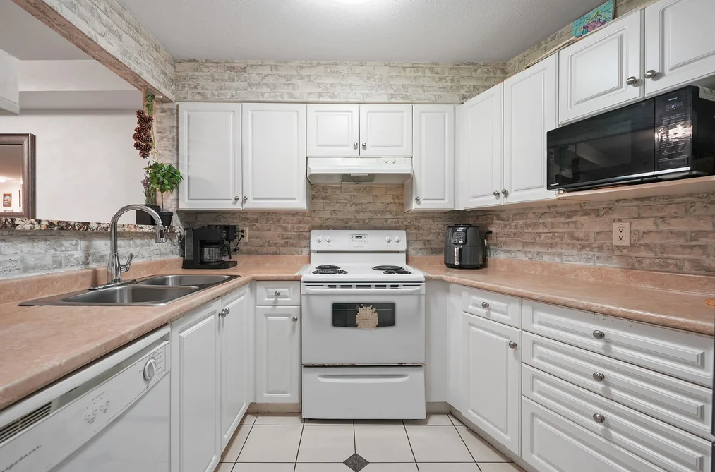 2 1383 BRUNETTE AVENUE, Coquitlam BC V3K 1G6, Coquitlam BC — Residential for Sale — Photo 11 of 21