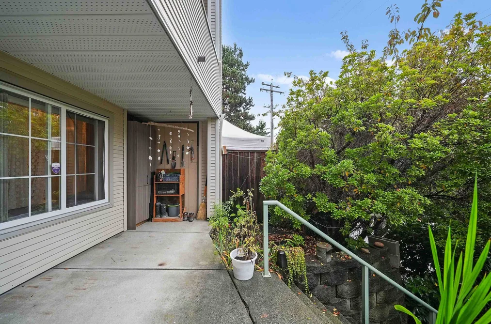 2 1383 BRUNETTE AVENUE, Coquitlam BC V3K 1G6, Coquitlam BC — Residential for Sale - Photo 2