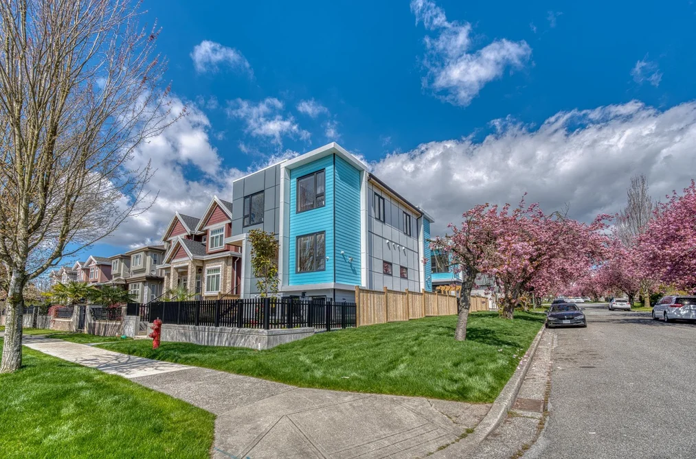Half Duplex for sale at 2 1495 E 58th Avenue Vancouver British Columbia - MLS: R3108803