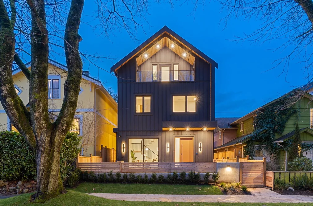 Half Duplex for sale at 2 1945 E 13th Avenue Vancouver British Columbia - MLS: R3122666