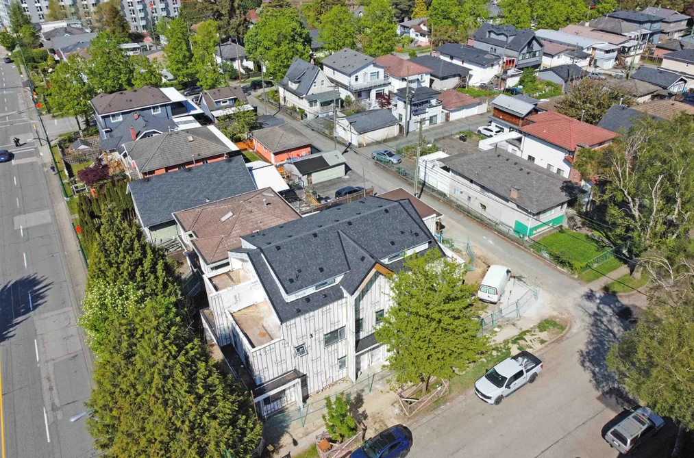 2 2017 E 23RD AVENUE, Vancouver BC V5N 2T9, Vancouver BC — Residential for Sale - Photo 6