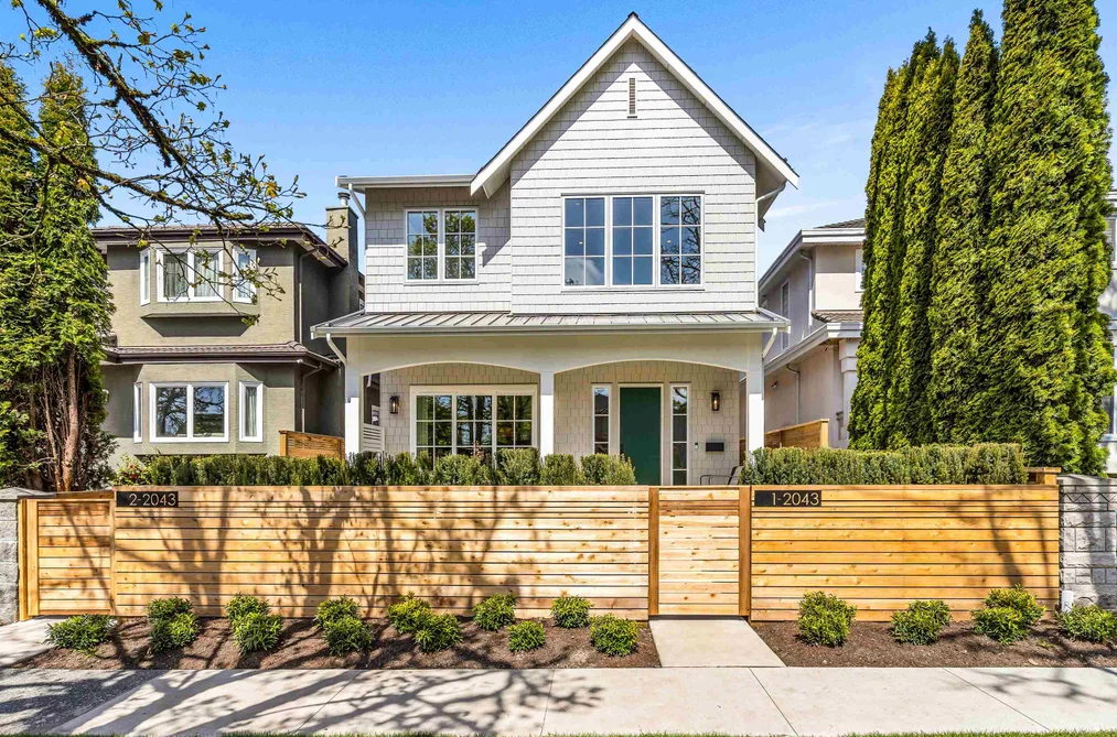 Half Duplex for sale at 2 2043 W 45th Avenue Vancouver British Columbia - MLS: R3125471