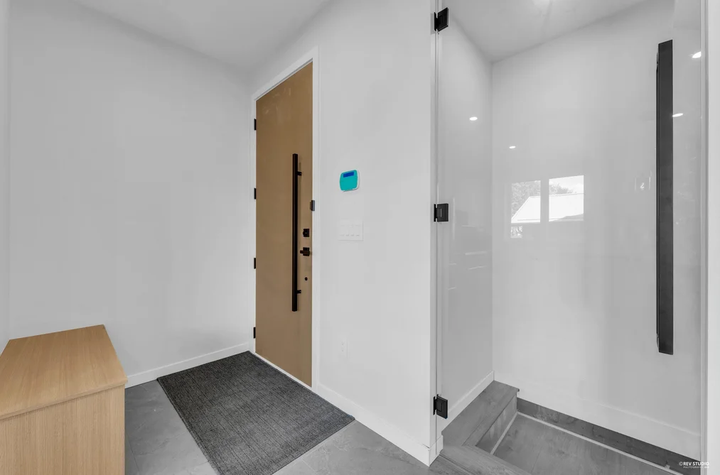 2 2091 E 20TH AVENUE, Vancouver BC V5N 2L1, Vancouver BC — Residential for Sale - Photo 3
