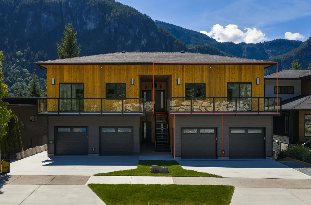 Townhouse for sale at 2 2096 Crumpit Woods Drive Squamish British Columbia - MLS: R3161809
