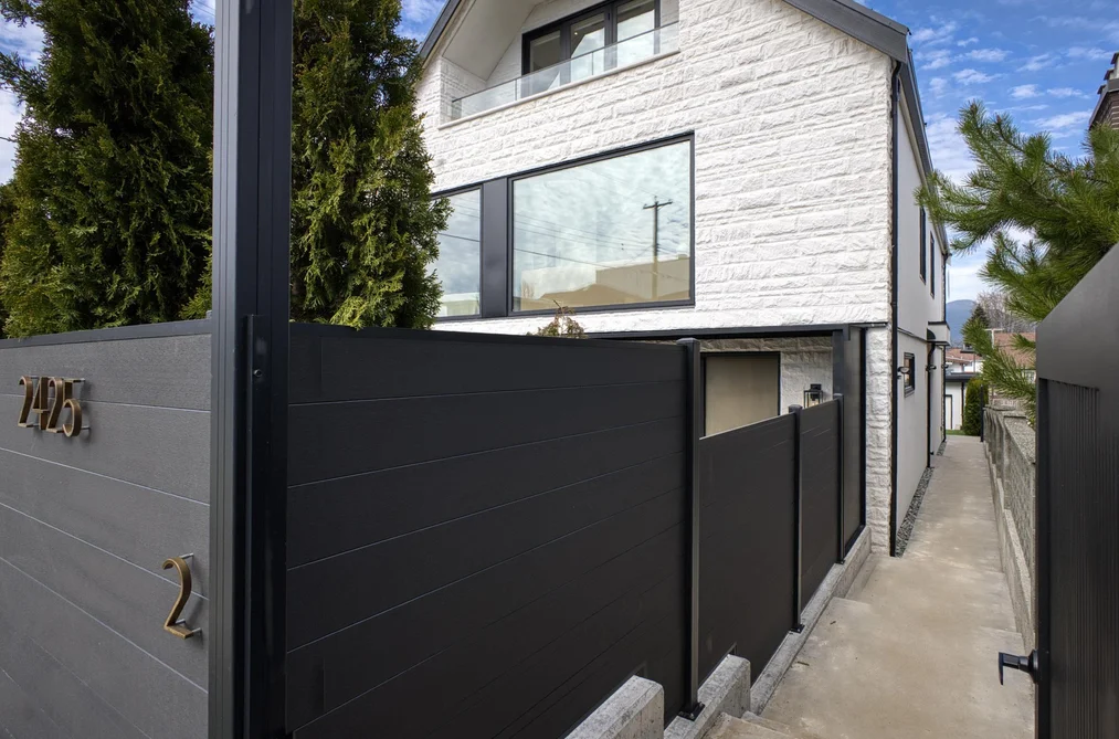 2 2425 KITCHENER STREET, Vancouver BC V5K 3C4, Vancouver BC — Residential for Sale - Photo 2