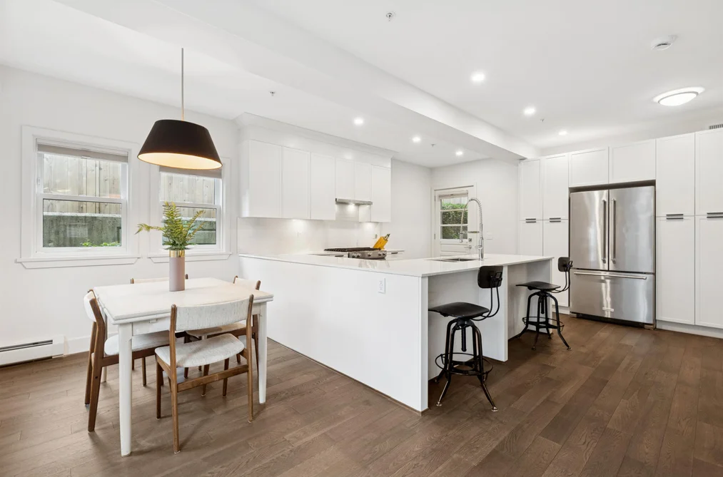 2 244 E 5TH STREET, North Vancouver BC V7L 1L7, North Vancouver BC — Residential for Sale - Photo 3