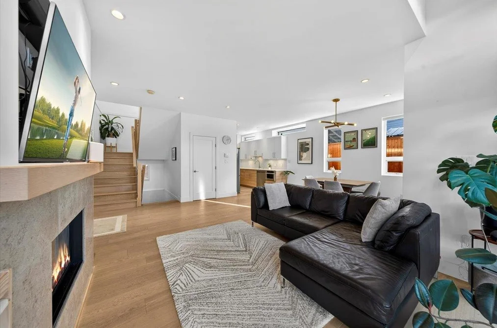 2 252 E 19TH STREET, North Vancouver BC V7L 2Z2, North Vancouver BC — Residential for Sale - Photo 6