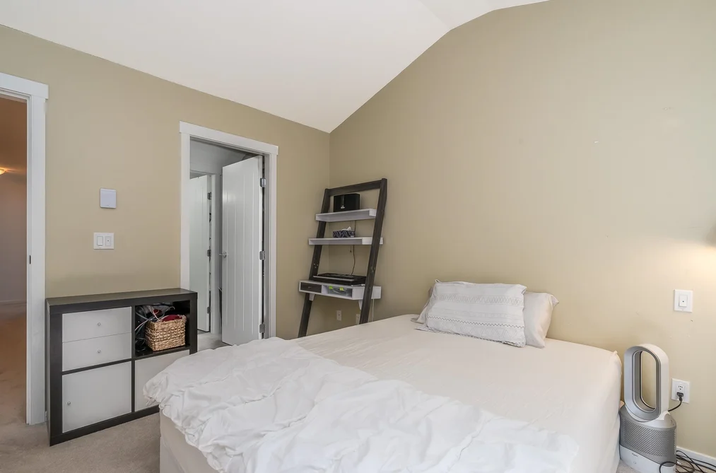 2-253 171 Street, Surrey, BC - Townhouse for Sale - Photo 17 of 30 2-253 171 Street, Surrey, BC - Townhouse for Sale - Photo 17 of 30