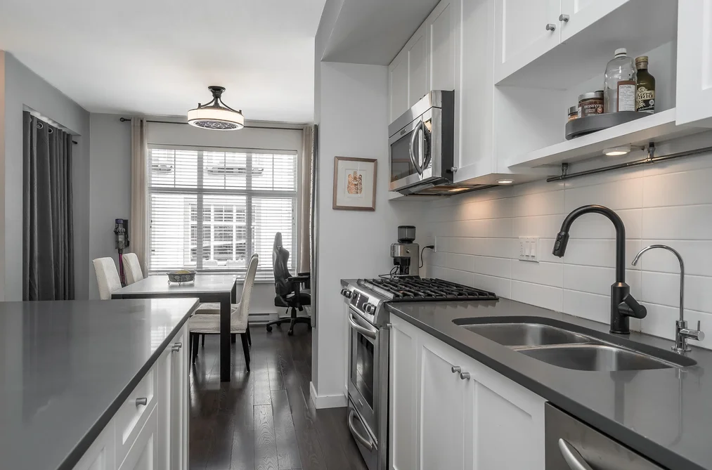 2-253 171 Street, Surrey, BC - Townhouse for Sale - Photo 6 of 30 2-253 171 Street, Surrey, BC - Townhouse for Sale - Photo 6 of 30