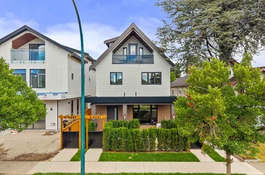 2547 E 2nd Ave Unit 2, Vancouver, BC - MLS: R3176106
