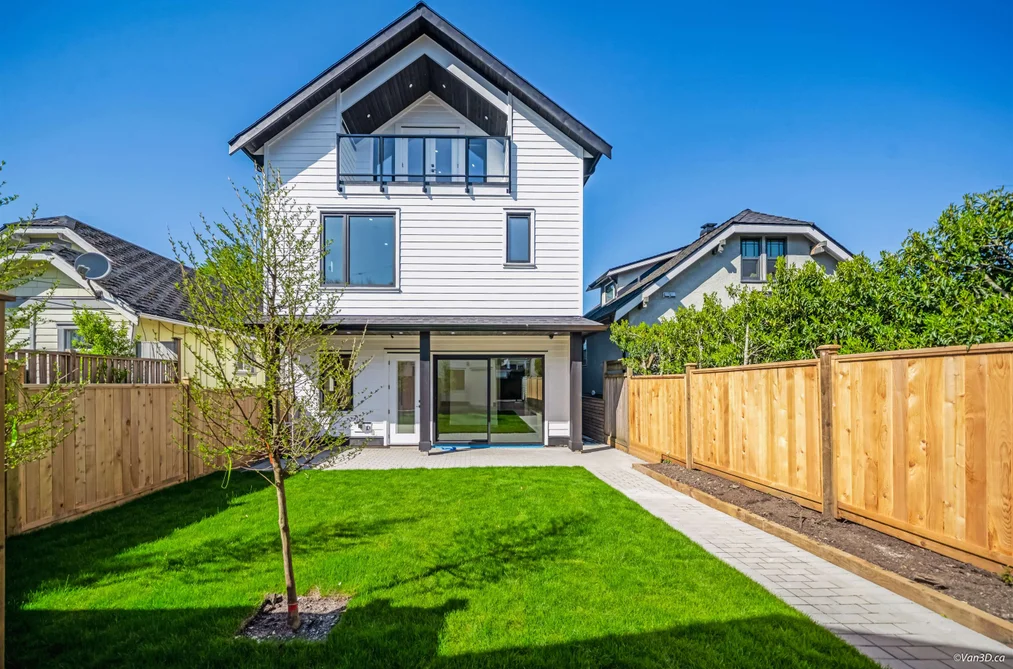 Half Duplex for sale at 2 2636 Mcgill Street Vancouver British Columbia - MLS: R3117499