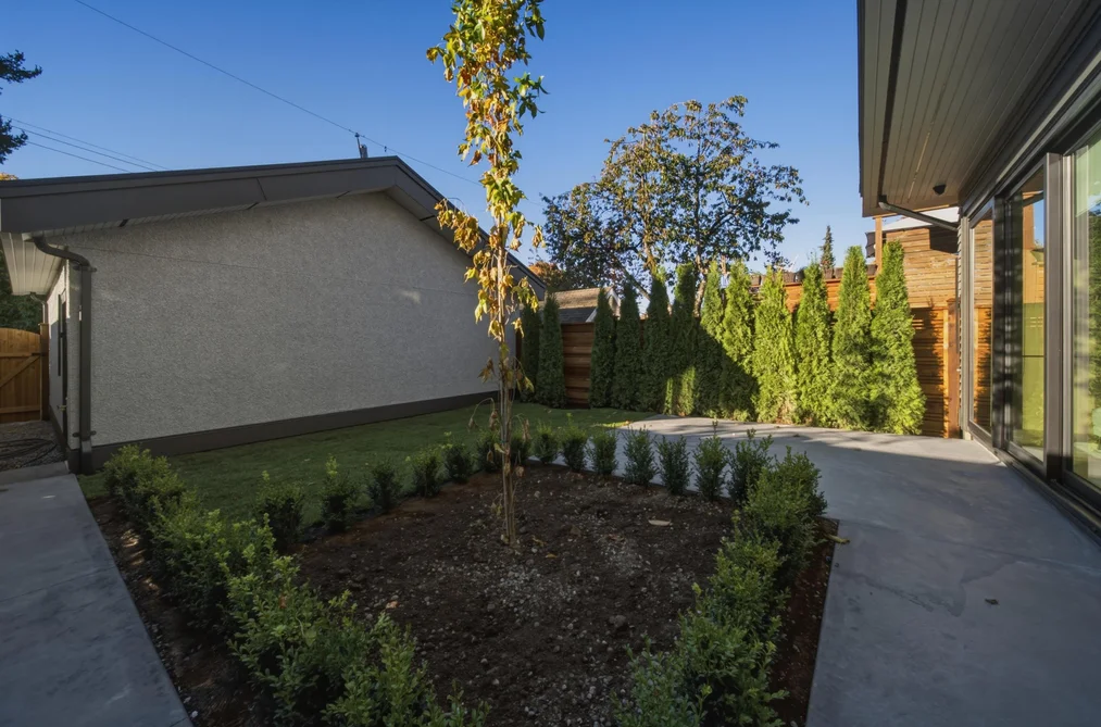 2-266 E 38 Avenue, Vancouver, BC - Half Duplex for Sale - Photo 5 of 26 2-266 E 38 Avenue, Vancouver, BC - Half Duplex for Sale - Photo 5 of 26