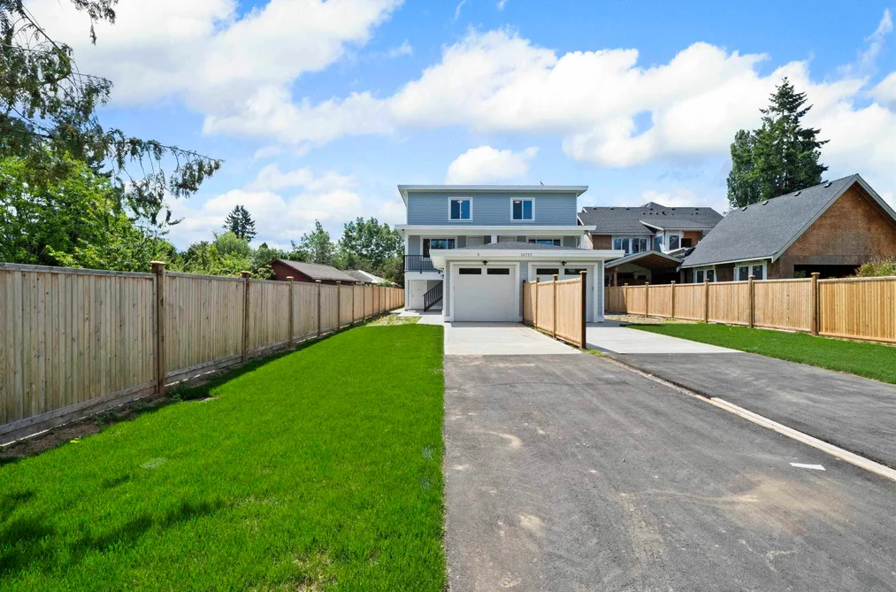 Half Duplex for sale at 2 26725 Fraser Highway Langley British Columbia - MLS: R3088955