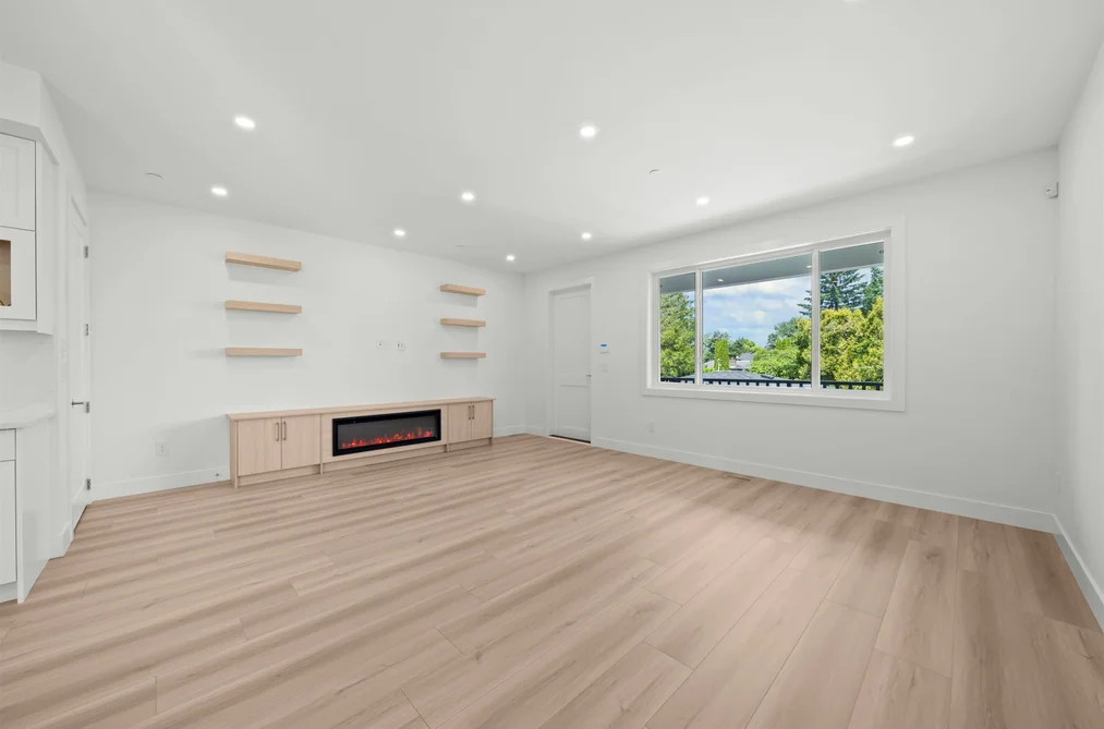 2 26725 FRASER HIGHWAY, Langley BC V4W 3L1, Langley BC — Residential for Sale - Photo 3