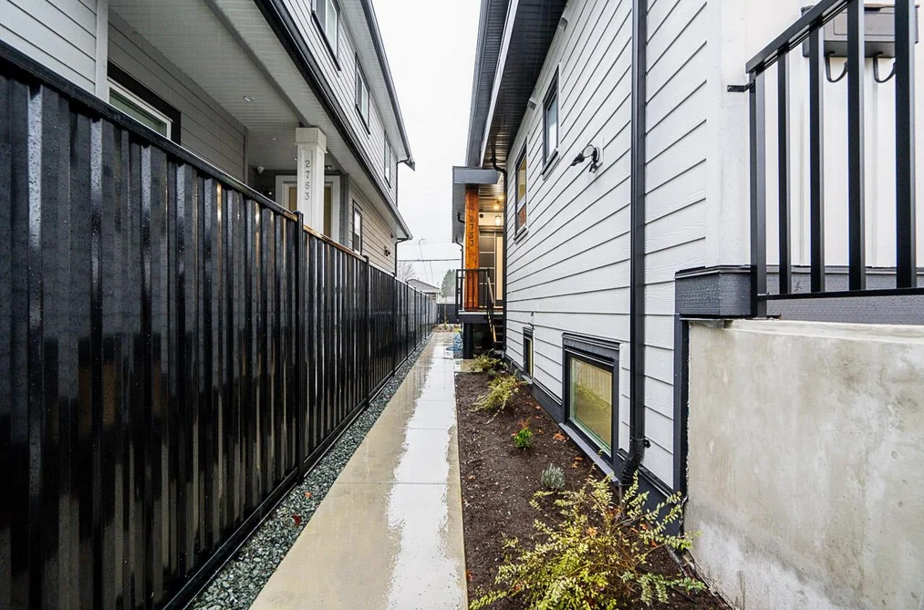 2 2753 NANAIMO STREET, Vancouver BC V5N 5E9, Vancouver BC — Residential for Sale - Photo 2
