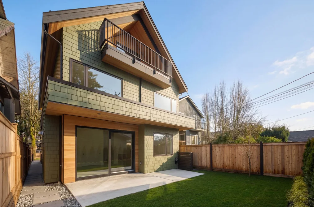 Half Duplex for sale at 2 2755 W 11th Avenue Vancouver British Columbia - MLS: R3117149