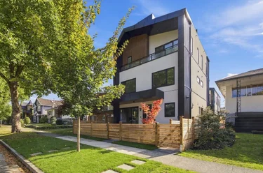 3018 E 19th Ave Unit 2, Vancouver, BC - MLS: R3178780