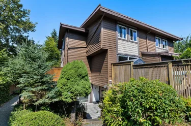 302 Highland Way Unit 2, Port Moody, BC - MLS: R3168249