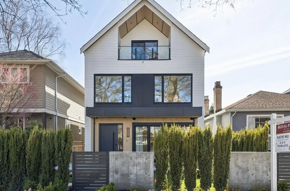 Half Duplex for sale at 2 3036 W 13th Avenue Vancouver British Columbia - MLS: R3123049