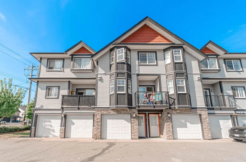 Townhouse for sale at 2 31235 Upper Maclure Road Abbotsford British Columbia - MLS: R3119477