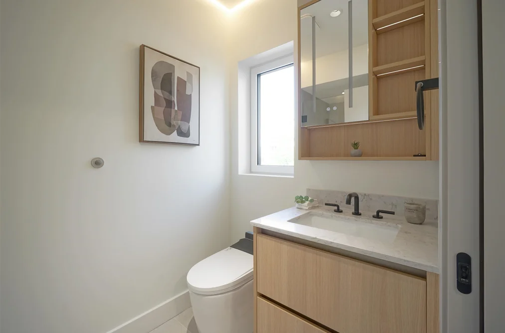 2 3315 W 10TH STREET, Vancouver BC V6R 2E5, Vancouver BC — Residential for Sale — Photo 17 of 27
