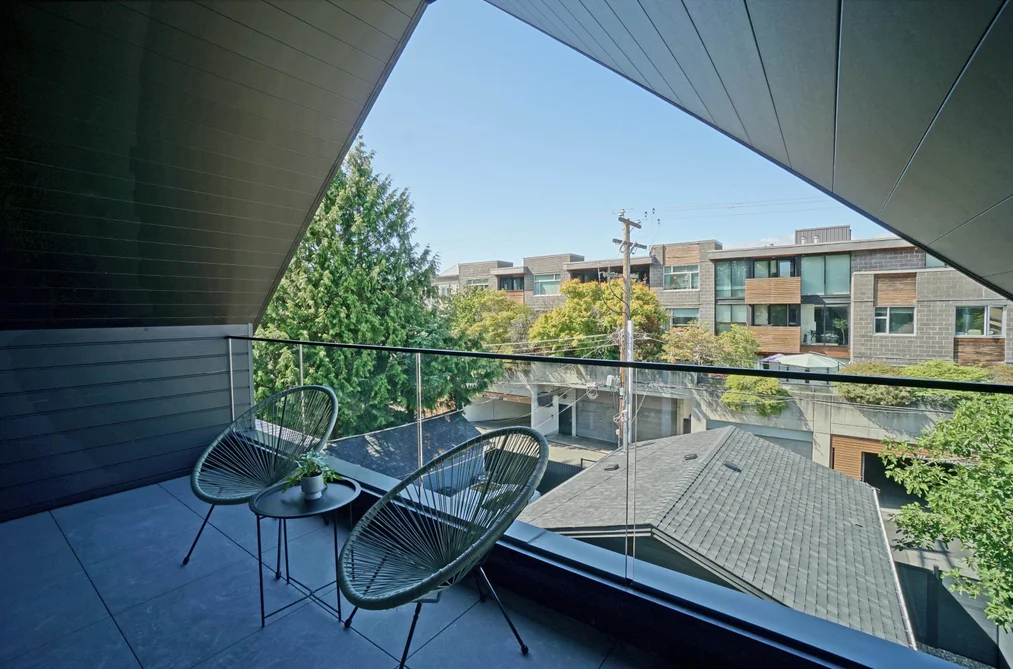 2 3315 W 10TH STREET, Vancouver BC V6R 2E5, Vancouver BC — Residential for Sale — Photo 25 of 27