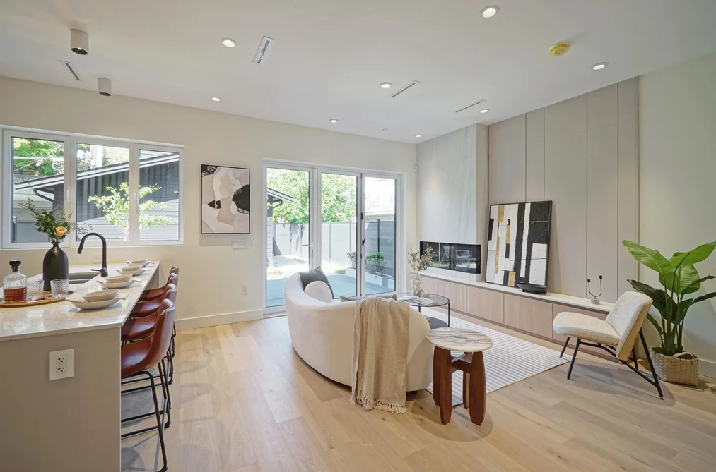 2 3315 W 10TH STREET, Vancouver BC V6R 2E5, Vancouver BC — Residential for Sale — Photo 5 of 27