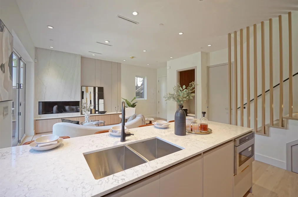 2 3315 W 10TH STREET, Vancouver BC V6R 2E5, Vancouver BC — Residential for Sale — Photo 9 of 27