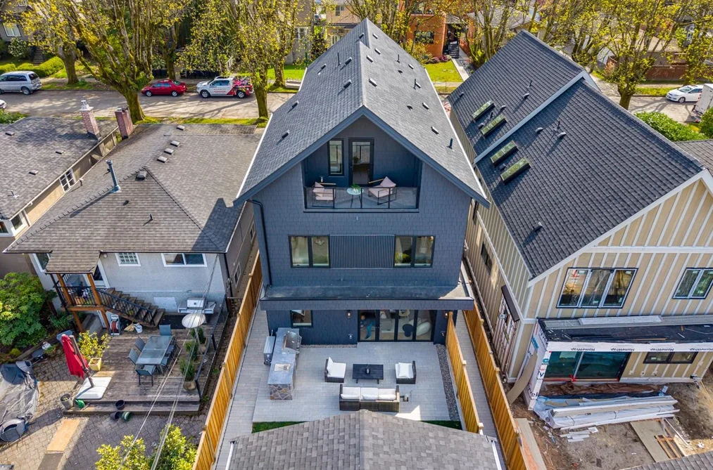 2 3345 W 13TH AVENUE, Vancouver BC V6R 2R8, Vancouver BC — Residential for Sale - Photo 2