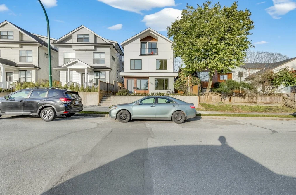 2 3547 E GEORGIA STREET, Vancouver BC V5K 2L9, Vancouver BC — Residential for Sale - Photo 3