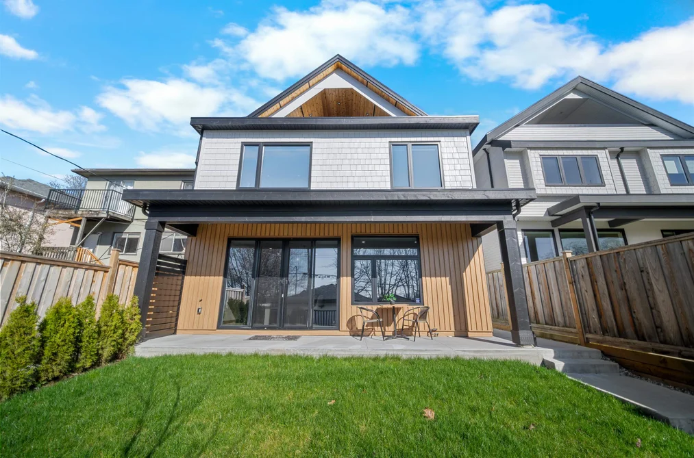 Half Duplex for sale at 2 3576 E Pender Street Vancouver British Columbia - MLS: R3108996