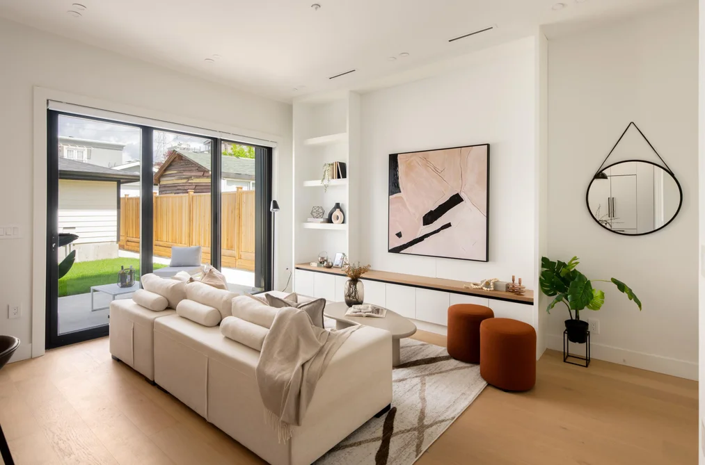 2 3645 DUNDAS STREET, Vancouver BC V5K 1S3, Vancouver BC — Residential for Sale - Photo 3