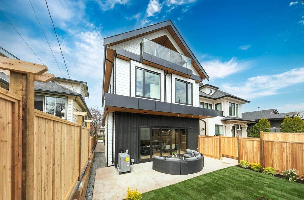 Half Duplex for sale at 2 3708 W 18th Avenue Vancouver British Columbia - MLS: R3122337