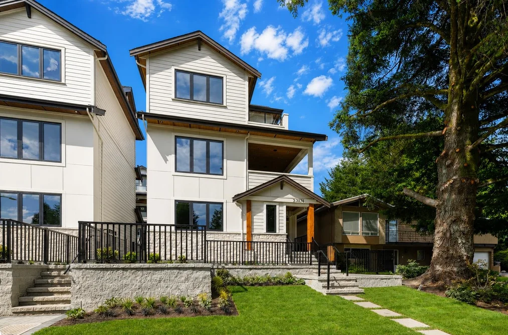Half Duplex for sale at 2 3874 Winlake Crescent Burnaby British Columbia - MLS: R3126022