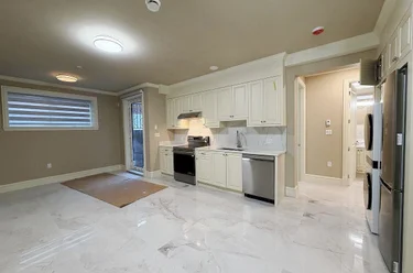 38XX W 36th Ave Unit 2, Vancouver, BC - MLS: R3159353
