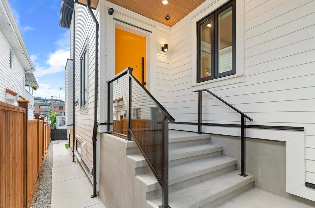 2 4257 BEATRICE STREET, Vancouver BC V5N 4H9, Vancouver BC — Residential for Sale - Photo 2