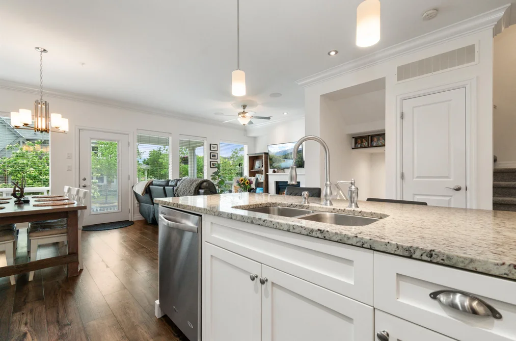 2 44849 ANGLERS BOULEVARD, Chilliwack BC V2R 0Y4, Chilliwack BC — Residential for Sale - Photo 2