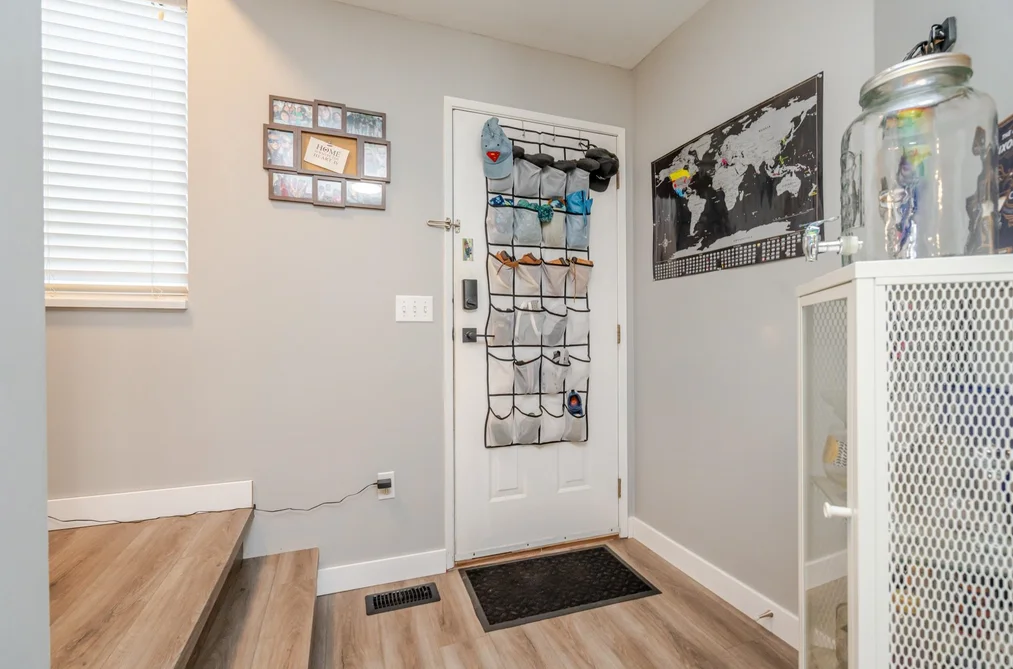 2 45640 STOREY AVENUE, Sardis BC V2R 3C5, Sardis BC — Residential for Sale — Photo 17 of 36
