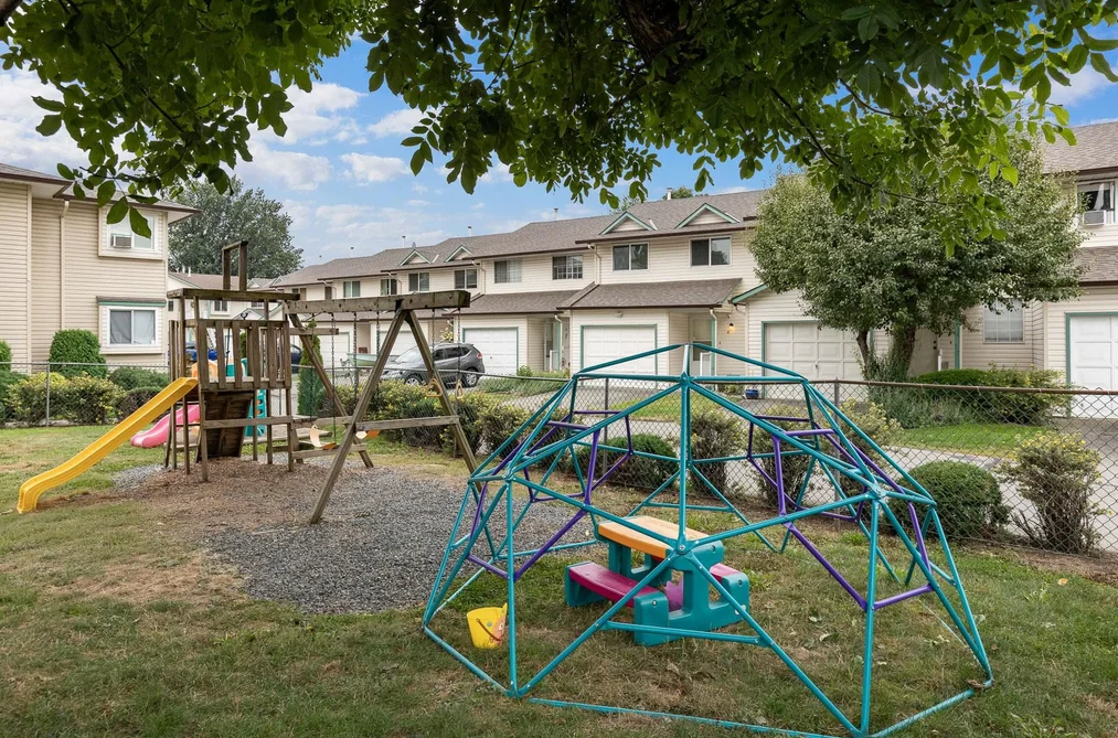 2 45640 STOREY AVENUE, Sardis BC V2R 3C5, Sardis BC — Residential for Sale — Photo 31 of 36
