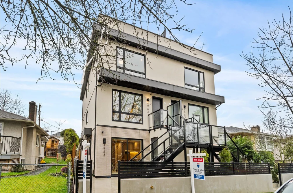 Half Duplex for sale at 2 4963 Chester Street Vancouver British Columbia - MLS: R3126368