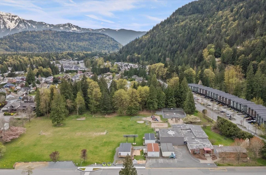 2 520 HOT SPRINGS ROAD, Harrison Hot Springs BC V0M 1K0, Harrison Hot Springs BC — Residential for Sale - Photo 6