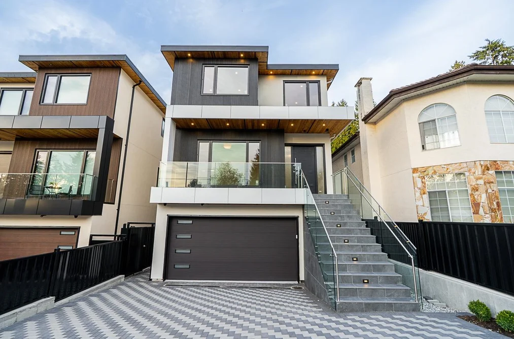 House for sale at 2 6174 Malvern Avenue Burnaby British Columbia - MLS: R3164129